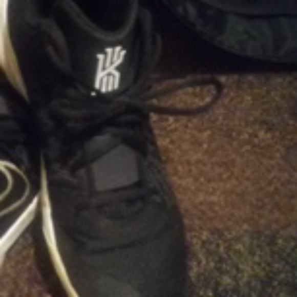 Shoes - Picture 2 of 2